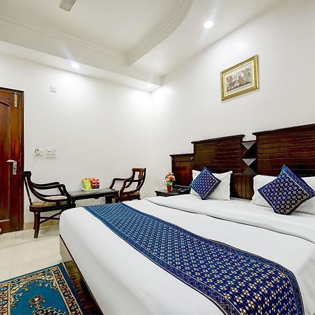 Hotel Legend International - Near New Delhi Railway Station Buitenkant foto