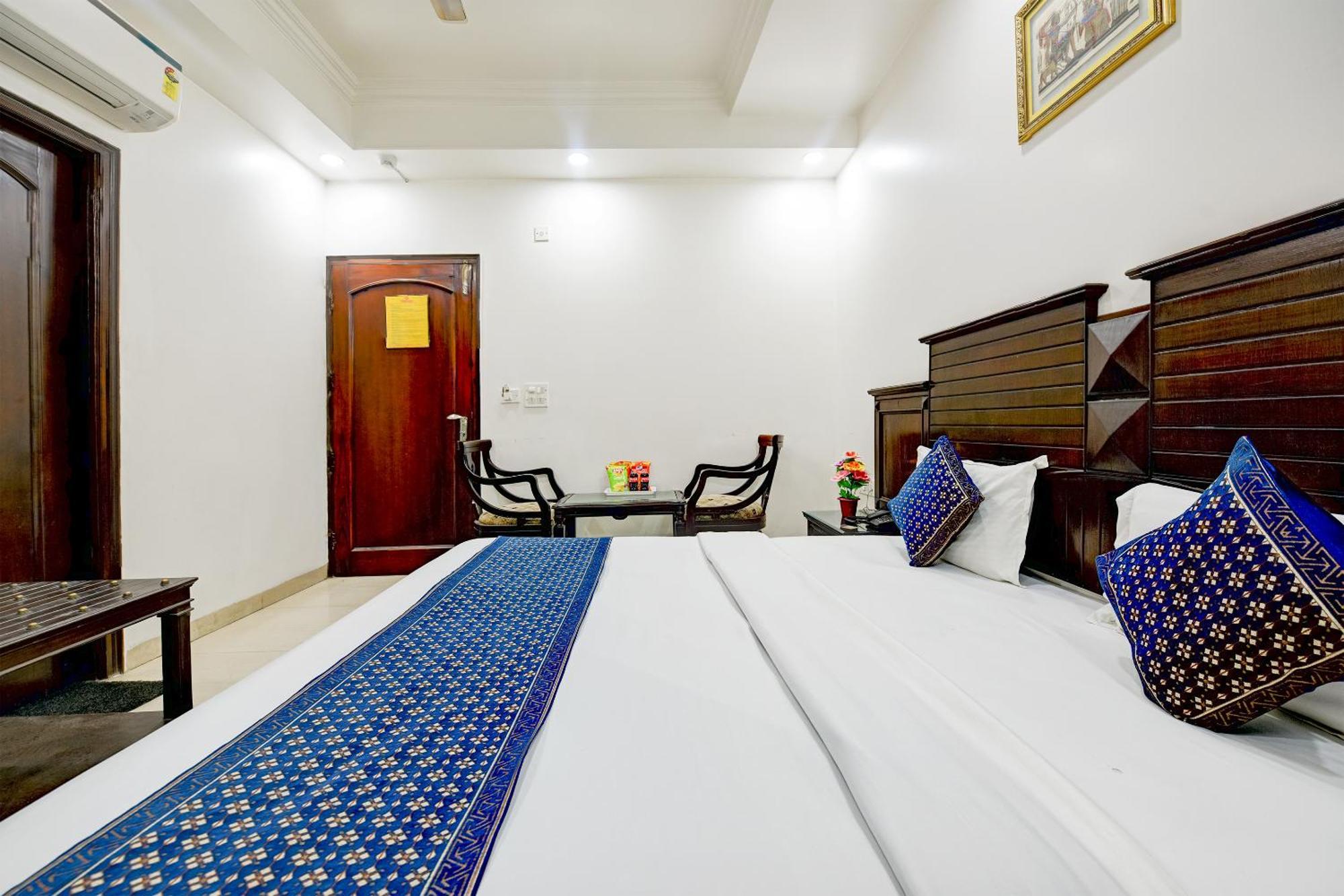 Hotel Legend International - Near New Delhi Railway Station Buitenkant foto