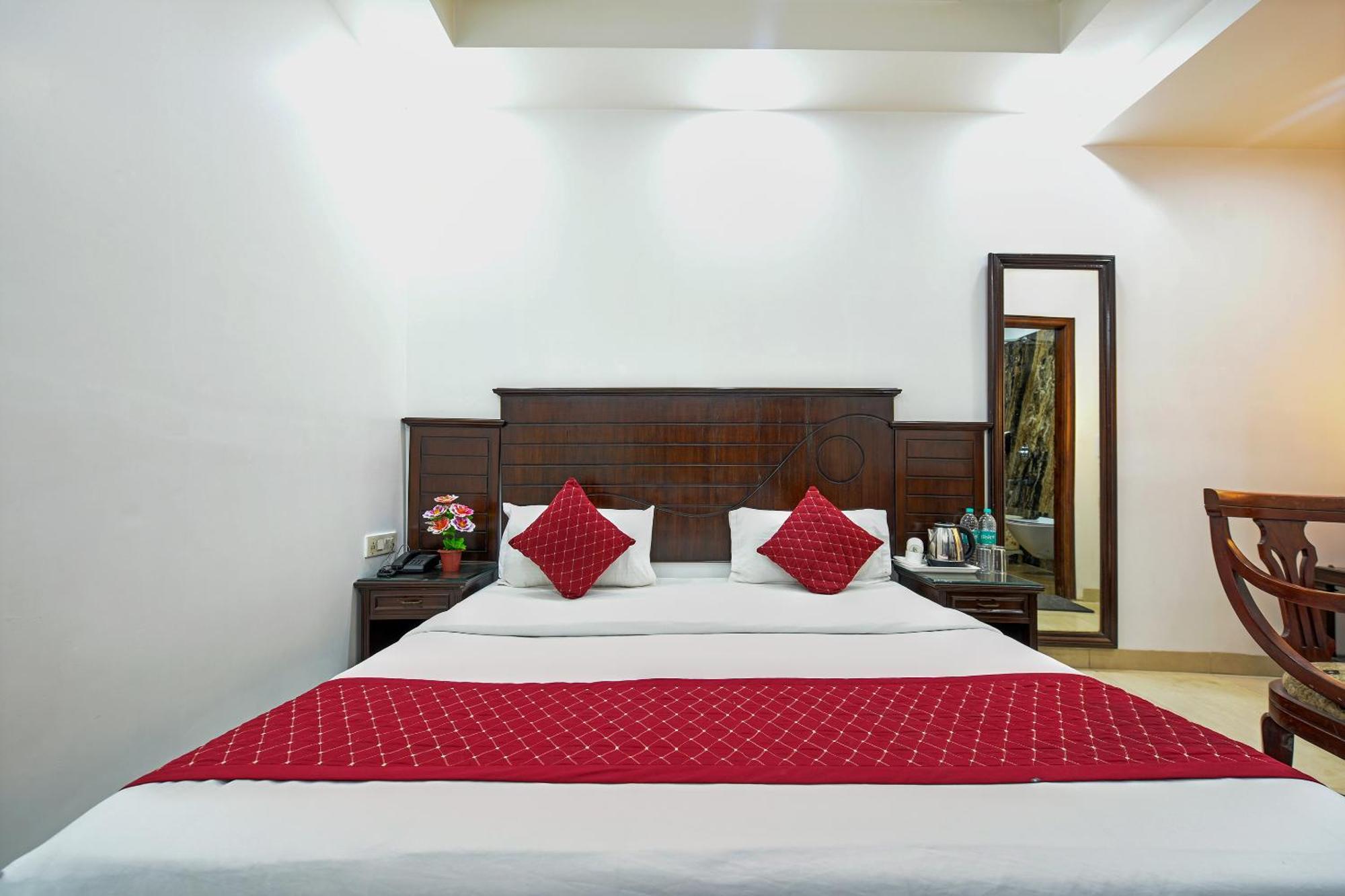 Hotel Legend International - Near New Delhi Railway Station Buitenkant foto